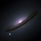 Siêu tân tinh loại Ia SN 1994D (ở phía dưới bên trái) có độ sáng hơn cả thiên hà chứa nó, NGC 4526.