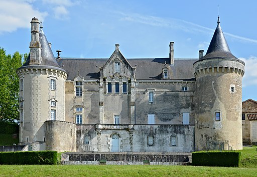 Saint-Aulaye Castle / town hall (north side)
