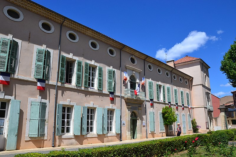 File:Saint-Chinian town hall.jpg