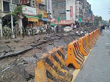 Taiwanese army soldiers during the search and rescue period at Sanduo 1st Road on Friday after the explosion Sanduo 1st Road After 2014 Kaohsiung gas explosions-1.jpg