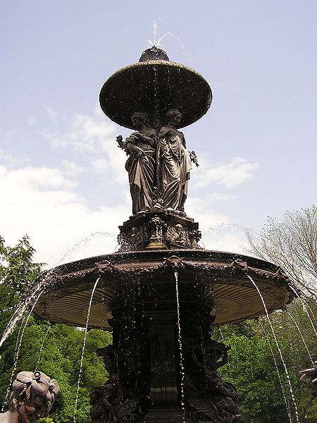 File:Stadtpark Graz - Springbrunnen Detail2.jpg