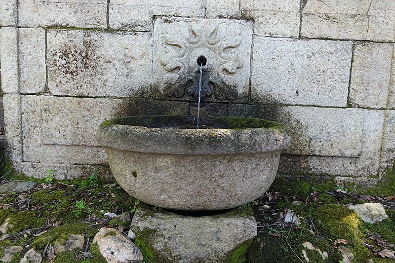 File:Stairs in Mosteiro de Tibães gardens 2020 (9).jpg