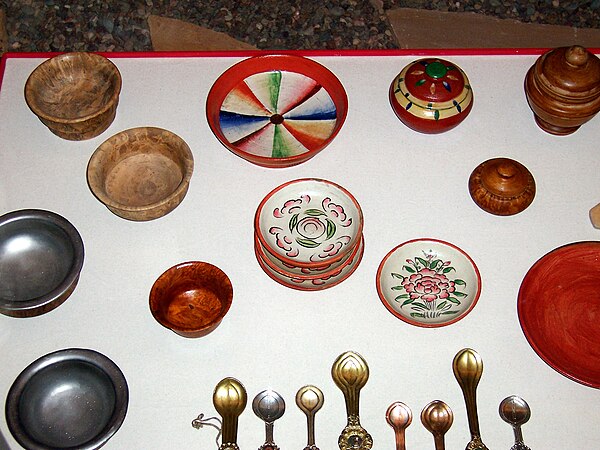 Tibetan bowls and spoons, Field Museum