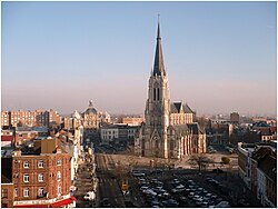 Tourcoing — Place de la République & Eglise Saint Christophe.jpg