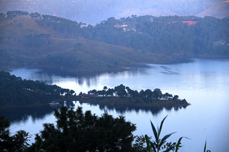 File:Umiam Lake, Shillong, Meghalaya, India.jpg