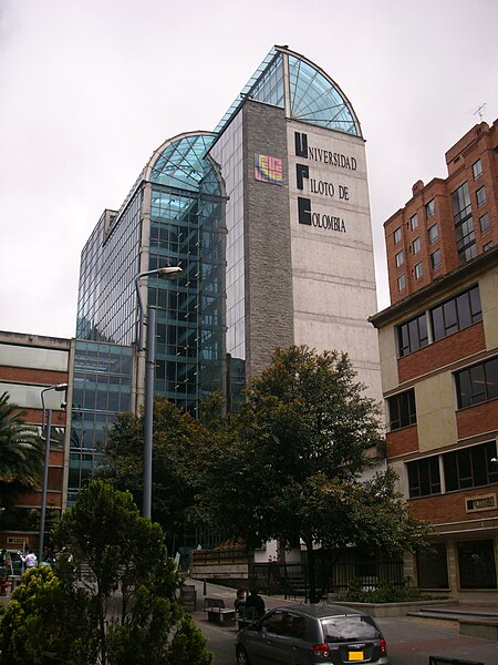 File:Universidad piloto.jpg