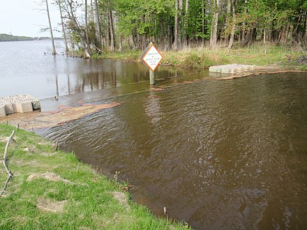 Weir on Lake Tecumseh, Virginia Weir installed at Lake Tecumseh (6424924031).jpg