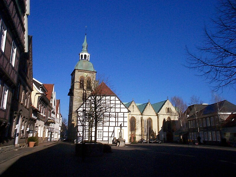 File:Wiedenbrueck Marktplatz 4.jpg