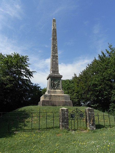 File:WilliamMorrisObelisk HatherleighMoorDevon.jpg