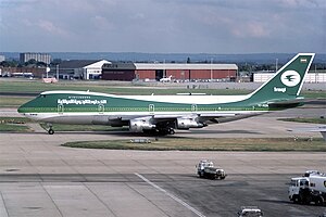 YI-AGN Boeing 747-270C Iraqi Airways Heathrow July 1985 (8110218578).jpg