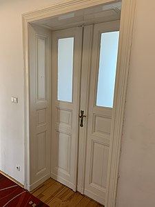 Zabytkowe drzwi dwuskrzydłowe wewnętrzne