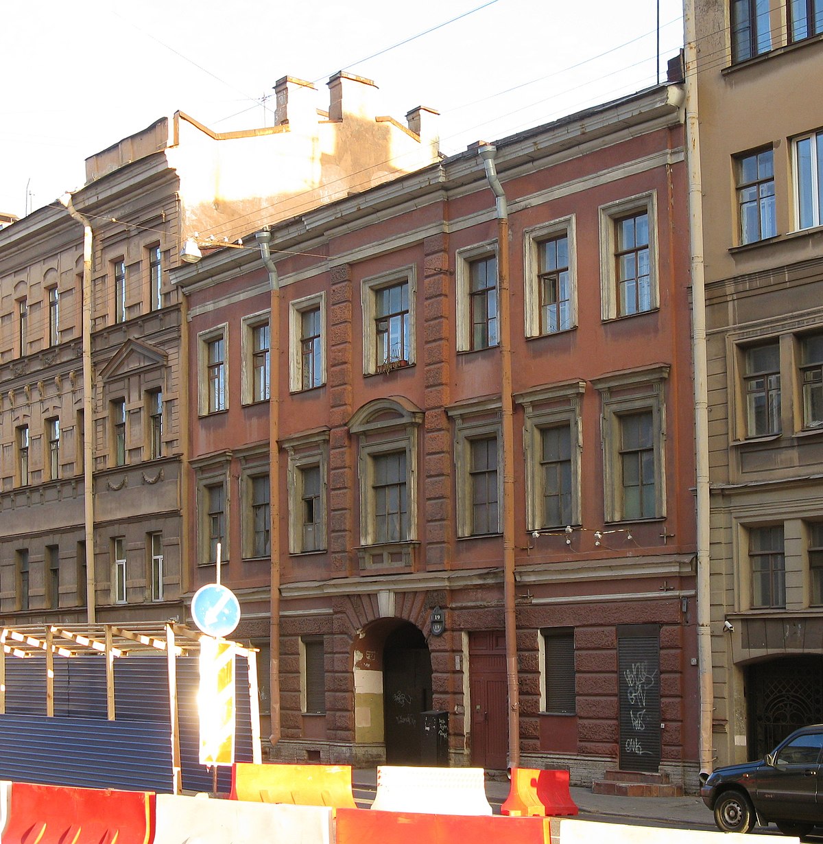 Файл:Zhukovskogo Street 19.jpg — Википедия