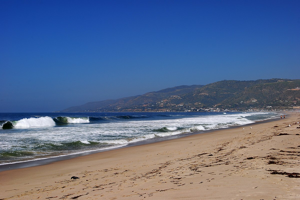 Zuma Beach to Point Dume - LA walks - A walk and a lark