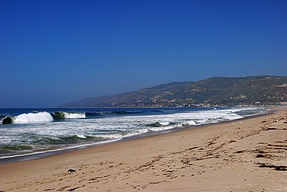 How to get to Zuma Beach in Malibu by Bus?