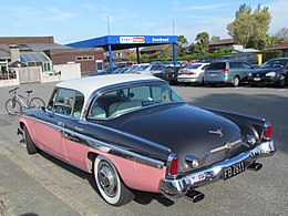 1955 Studebaker Président Speedster (10287328714) .jpg