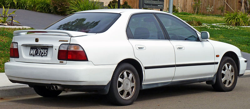 File:1995-1997 Honda Accord VTi sedan 02.jpg