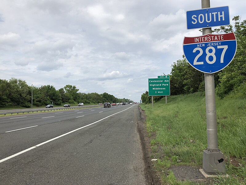 File:2018-05-20 15 10 47 View south along Interstate 287 (Middlesex Freeway) just south of Exit 9 in Piscataway Township, Middlesex County, New Jersey.jpg