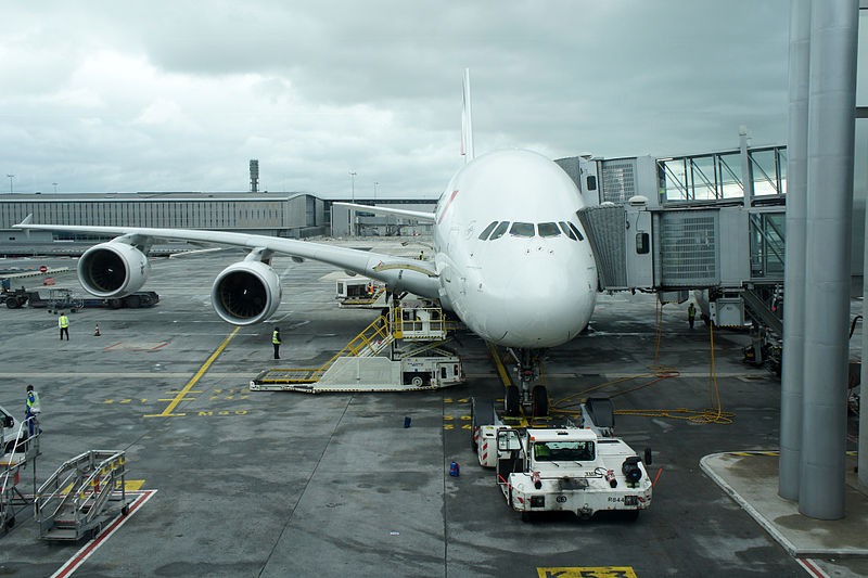 File:A380 CDG 06 2012 F-HPJC 3265.jpg