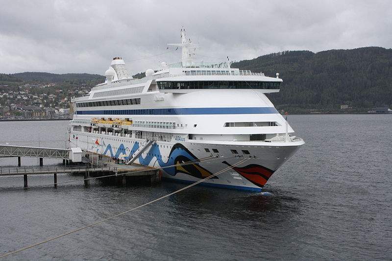 File:Aida Aura in Trondheim 2009.jpg