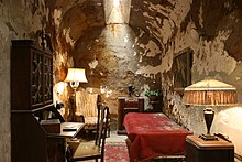 Al Capone's cell Al-capone-cell.jpg