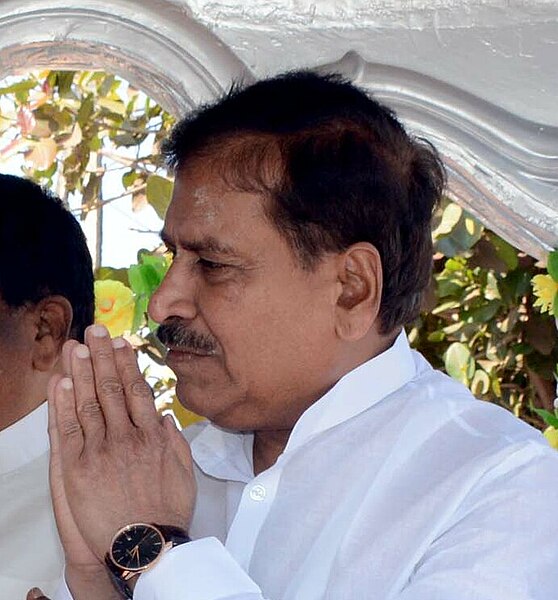 File:Ambigara chouwdayya jayanti procession mp suresh angadi (cropped).jpg