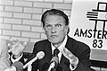 Amerikaanse evangelist Billy Graham tijdens een persconferentie, Bestanddeelnr 932-6468.jpg