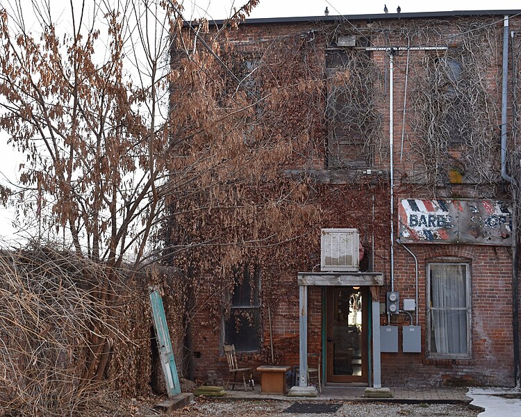 File:Barbershop Ghost Sign.jpg