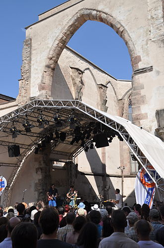 Concert in the ruins, 2013 Bardentreffen 2013 3668.jpg