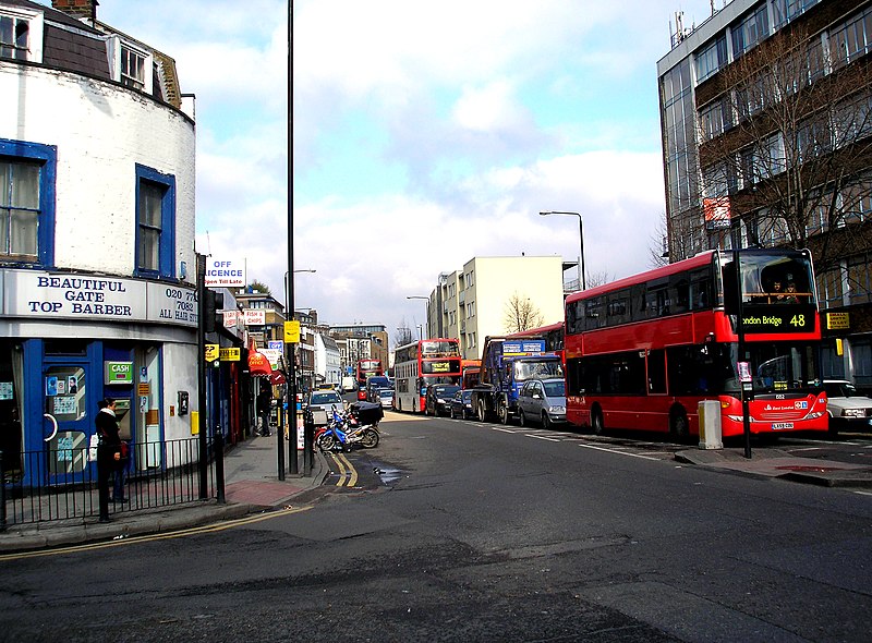 File:Bethnal Green, Cambridge Heath Road - geograph.org.uk - 1717437.jpg