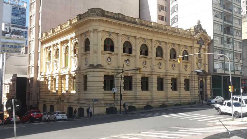 Sede provisória da Biblioteca Pública Municipal abre as portas