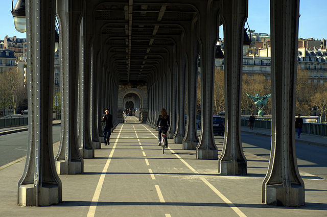 The Pont de Bir-Hakeim in Paris, where numerous scenes were shot