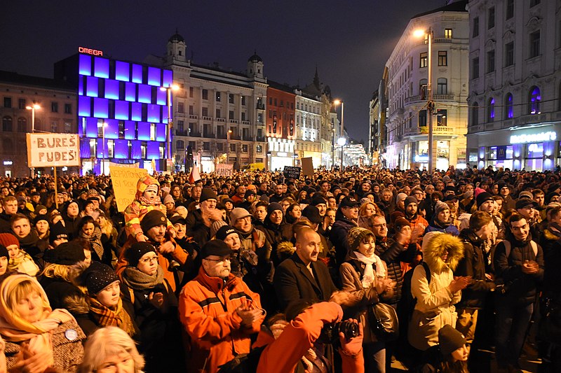 File:Brno-demonstrace-proti-Zdeňku-Ondráčkovi-v-čele-komise-pro-GIBS2018r.jpg