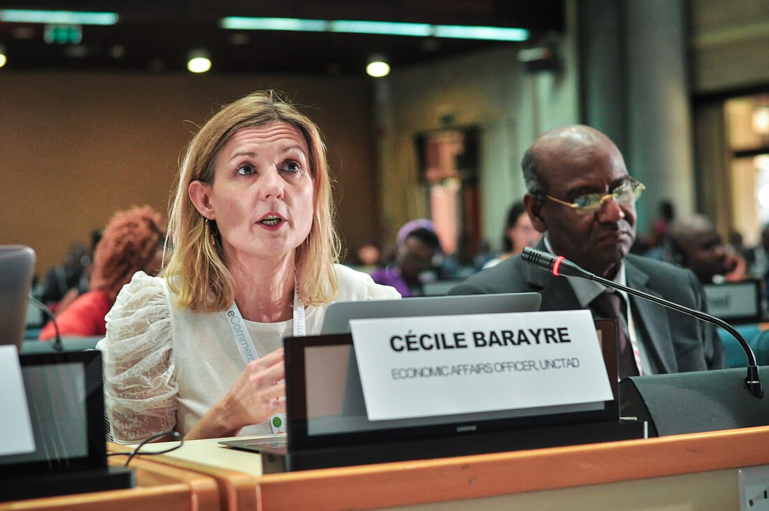 File:Cécile Barayre.jpg