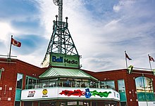 A Bell Media/CTV antenna in Ottawa, 2010. BCE Inc. gained full control of CTVglobemedia in 2010. CTV Antenna Byward Market Ottawa (36419322222).jpg