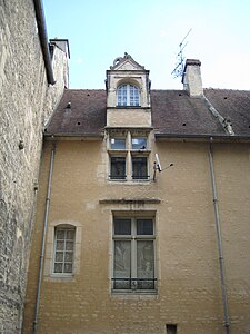 Hôtel du Grand-Cerf (façade ouest).