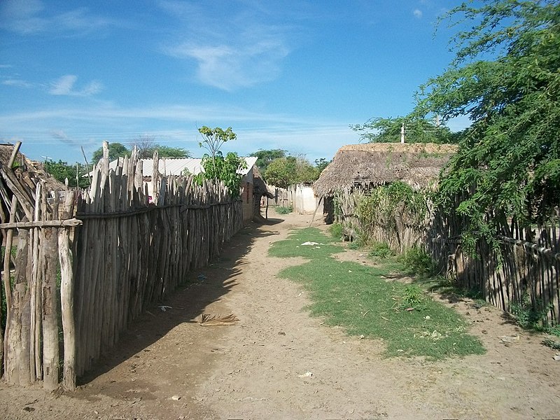 File:Callejon De sira Villa. Nerviti Bol - panoramio.jpg