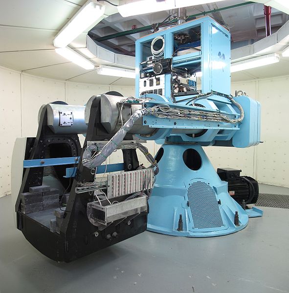 File:Carleton Laboratory Geotechnical Centrifuge.jpg