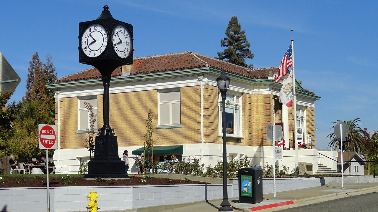 File:Carnegie Library (Roseville, California), centennial 0 - Wikimedia Commons