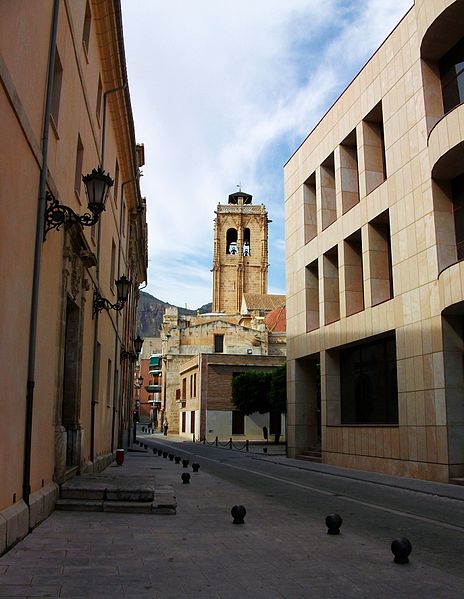 File:Carrer de les Saleses, Oriola.JPG