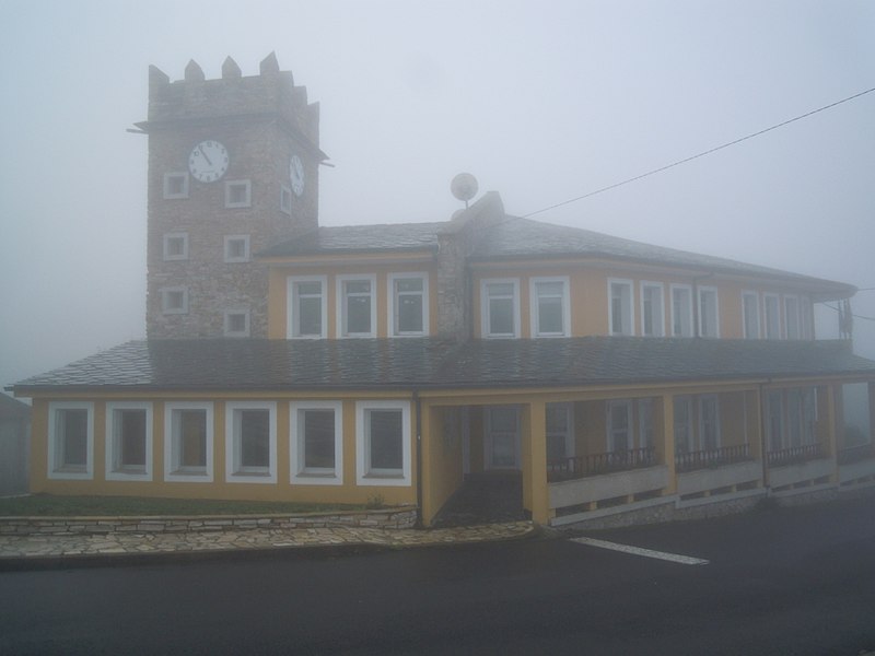 File:Casa consistorial de Cervantes.jpg