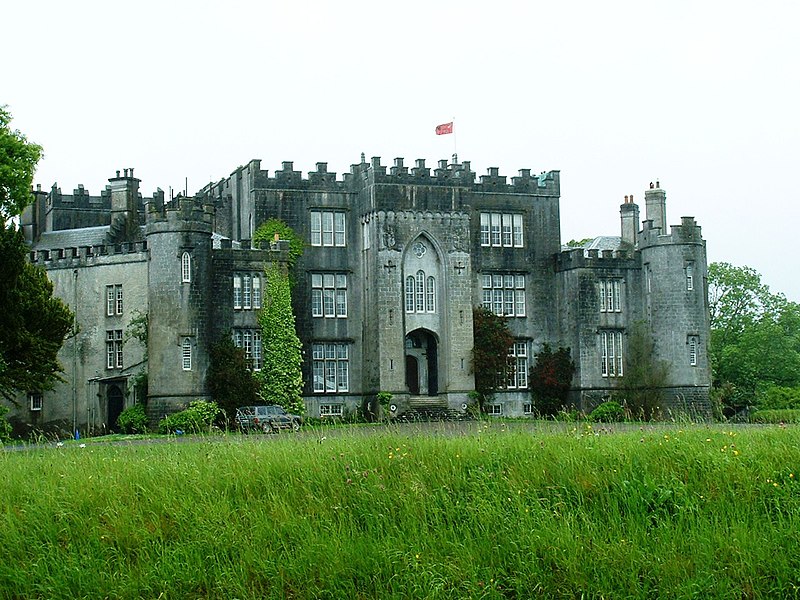 File:Castello di Birr.JPG