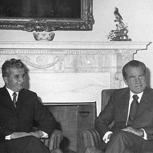 Ceausescu-Nixon, 1973.jpg