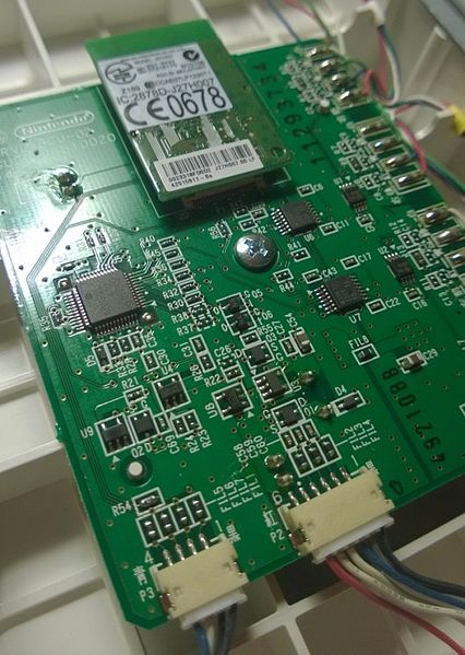 File:Circuit board in Wii balance board.jpg