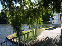 Canberra'daki Commonwealth Park.jpg