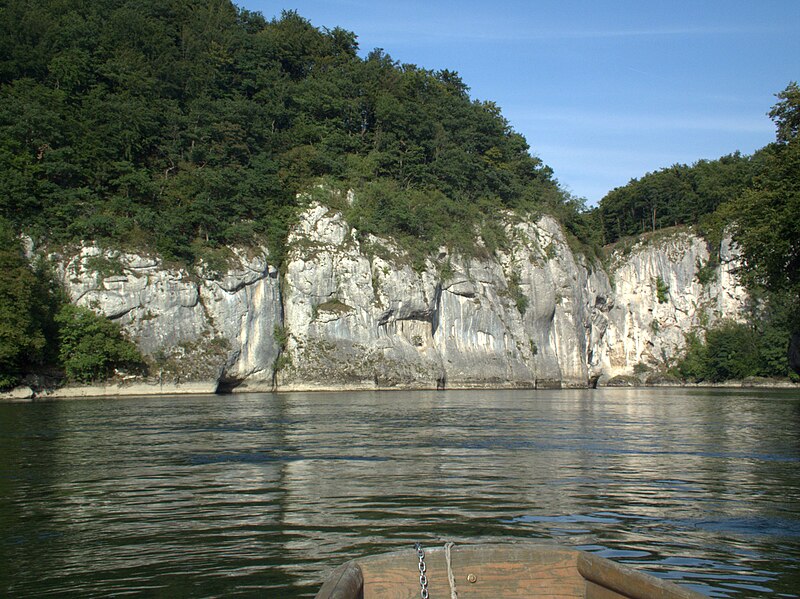 File:Donaudurchbruch Weltenburg August 2012 017.jpg