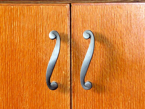 Double "S" handles