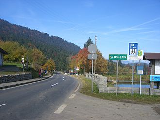 Pass height with information sign