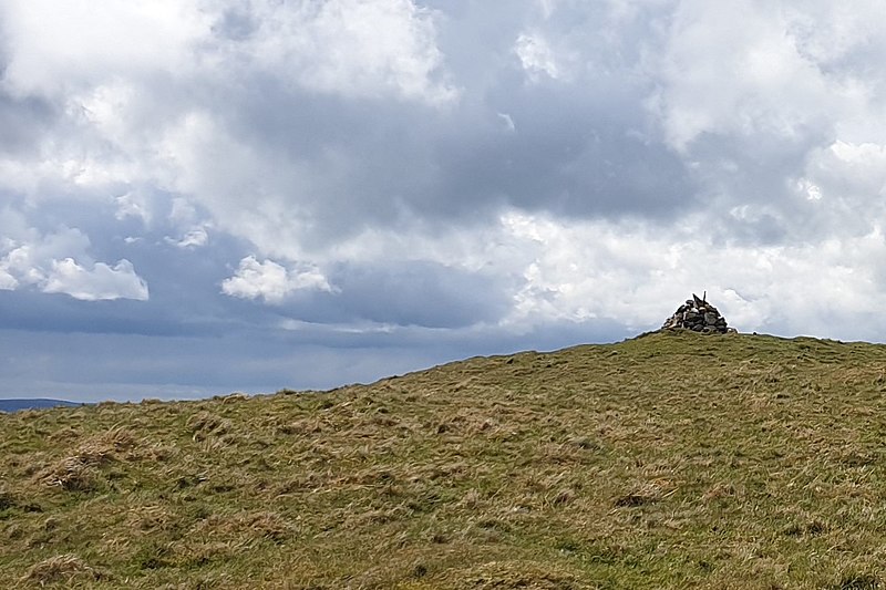 File:Eldon Hill Bowl Barrow.jpg