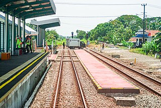 <span class="mw-page-title-main">Tonjong Baru railway station</span> Railway station in Indonesia