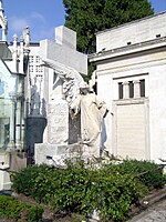 Надгробок родини Каві Буссі